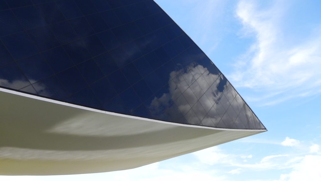 Detalhe do Museu Oscar Niemeyer, um dos melhores atrativos de Curitiba