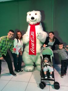Família na Coca Cola Store de Orlando
