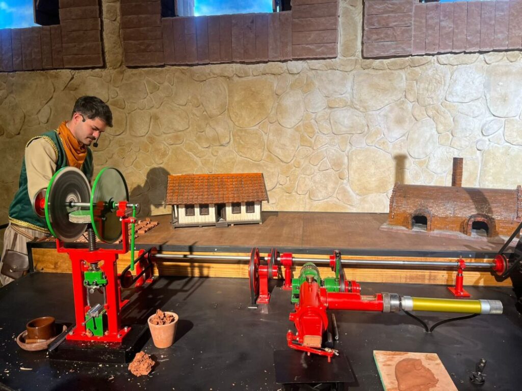 Fábrica de tijolo em miniatura.
